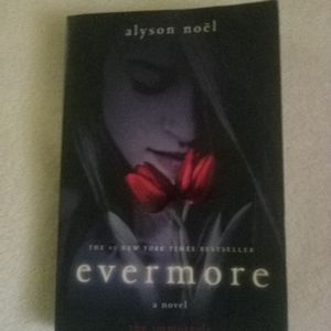 Evermore by Alyson Noël